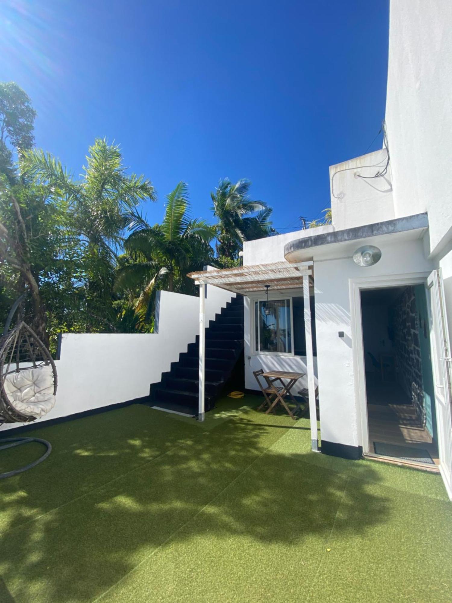 Ti Kaz Azura Apartment Saint-Denis Ngoại thất bức ảnh